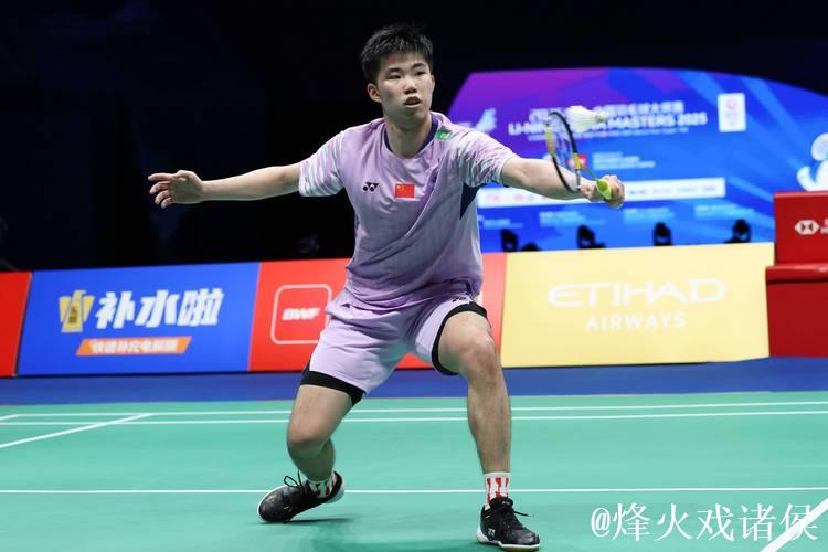 翁泓阳击败林俊易,勇夺中国羽毛球大师赛男单冠军 翁泓阳击败林俊易,勇夺中国羽毛球大师赛男单冠军